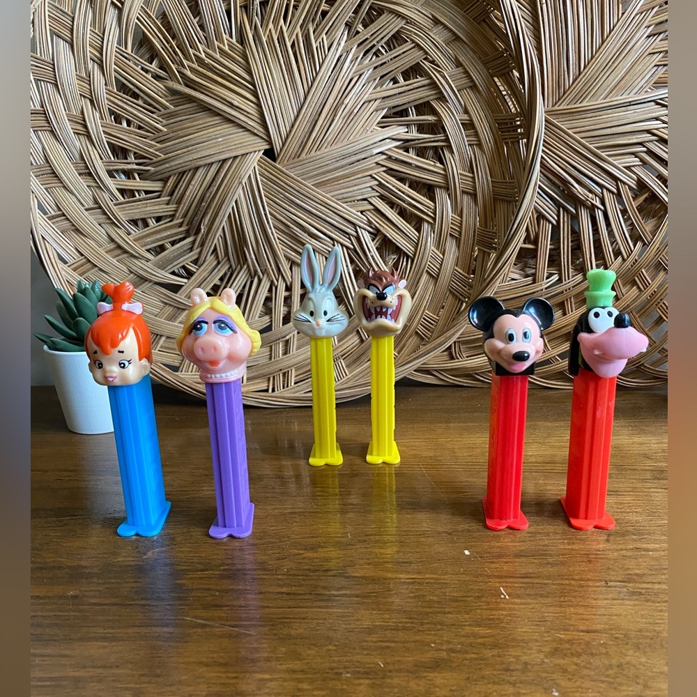 🍬 Vintage 80s/90s PEZ dispensers - rare find!